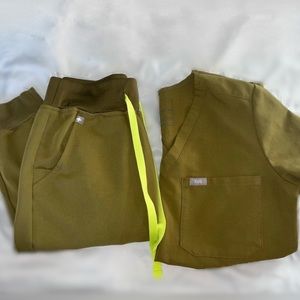 Martini Olive Figs Scrub Set